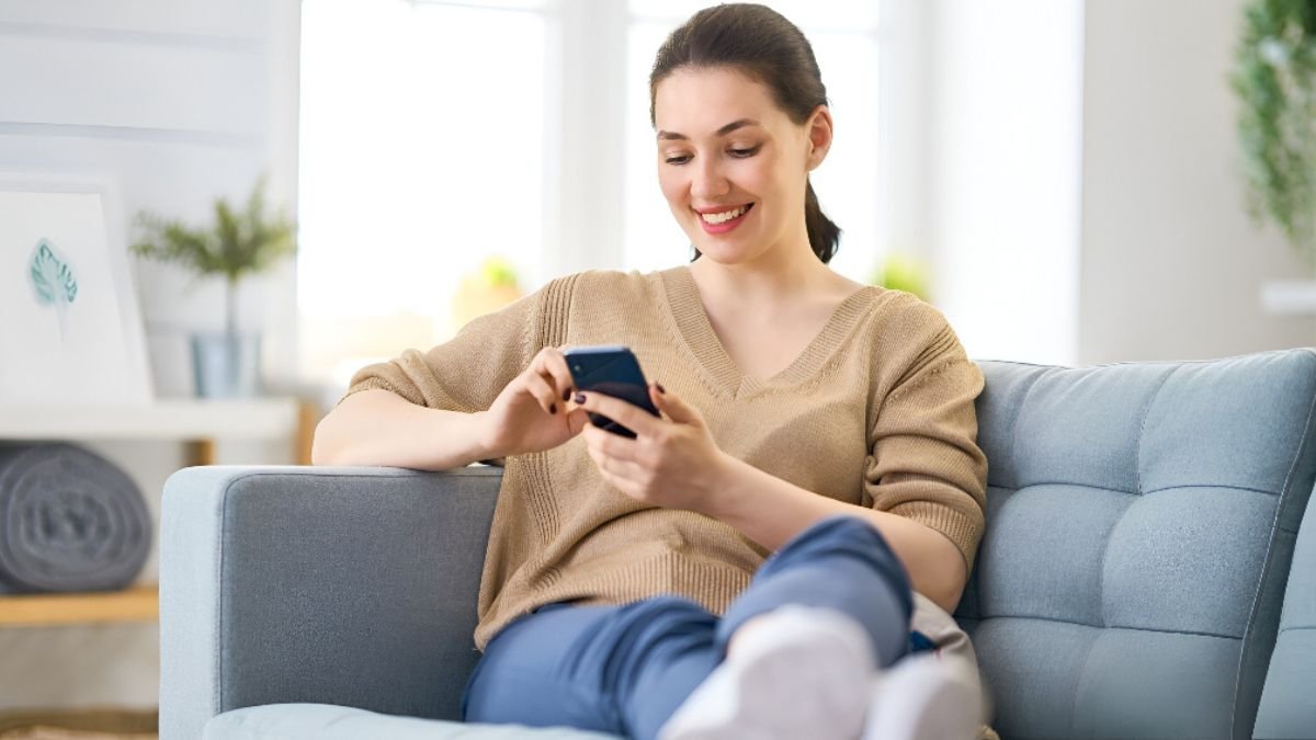 Psychology says people who prefer texting to phone calls aren’t being antisocial